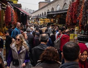 Retail sales in Türkiye surge 11.4 percent year-on-year in April