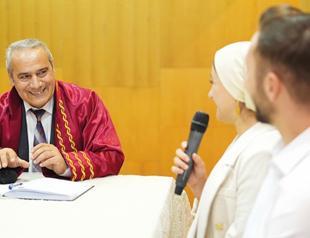 Symbolic officiants rise as new wedding trend