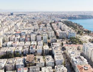 Some 94,000 homes sold in May, market contracts 31 percent