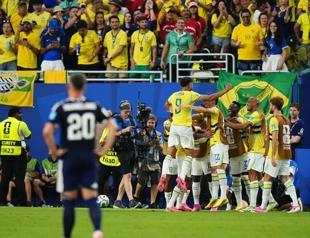 Brazil advances, history for S Africa, Canada, Bosnia