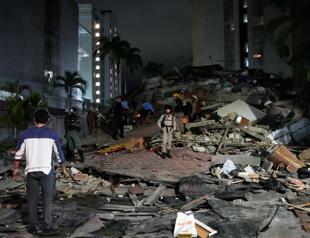 Venezuelans search for survivors after quakes kill at least 235