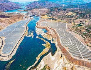 Renewable share in power generation hits 26-year high