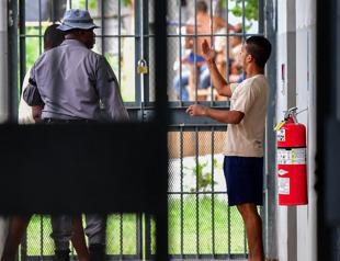 Panama to build a maximum-security prison for gang leaders