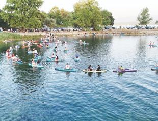 Stand-up paddleboarding surges in popularity at Sapanca Lake