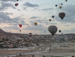 Türkiye records 308,000 hot air balloon passengers in first half