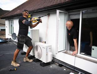 Experts urge caution as demand grows for AC in UK
