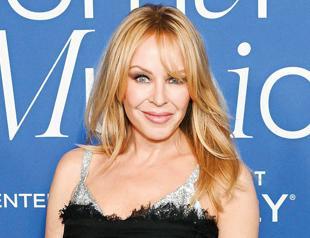 Australian PM apologizes over Minogue remarks