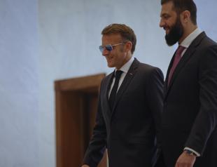 Explosions rock Damascus on second day of Macrons visit to Syria