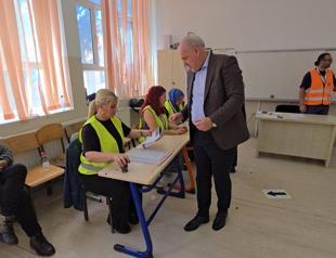 Kosovo certifies snap vote results, setting stage for government talks