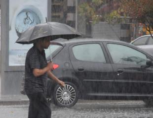 Rain, storm to bring relief from Istanbul heat wave