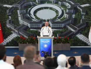 Türkiye expects US to lift all sanctions, defense officials say after Trump pledge