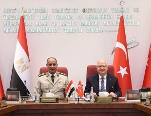 Türkiye, Egypt sign letter of intent on defense ties