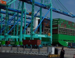 China says exports soar more than forecast in June
