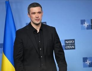 Protests across Ukraine against removal of defense minister
