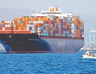 Tariffs on Brazil take effect as US readies fresh flurry