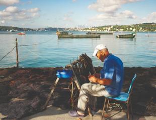 Bosphorus: Waterway of work, life in Istanbul