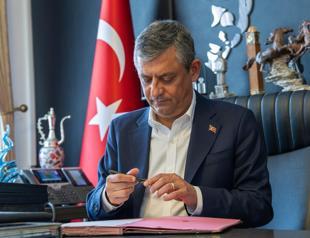 Özel quits opposition CHP to found new party