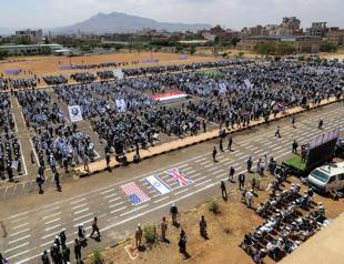 Houthis say hit Saudi Arabia as Trump weighs harder Iran strikes