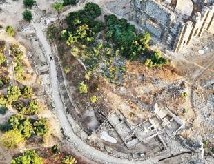 2,000-year-old theater street unearthed at Aspendos