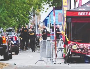 Shooting kills three, wounds four in Seattle