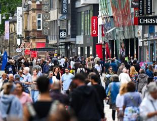 German jobless rate edges up in July