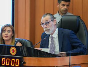 Mayor of Ankara district jailed pending graft trial