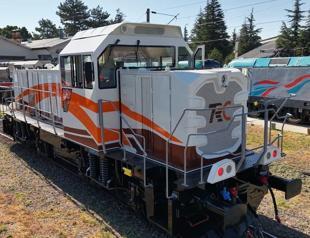 Türkiye exports first domestic diesel-electric locomotive to Africa