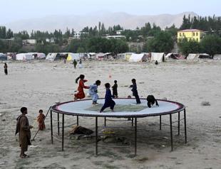 Afghan child malnutrition surges, UN says