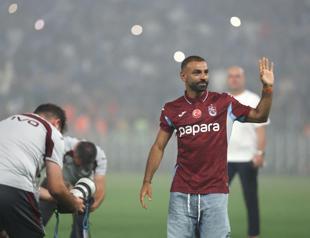 Ecstatic Trabzonspor embraces Mohamed Salah