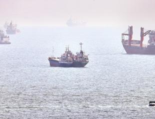 Iran insists on new demands to reopen Strait of Hormuz