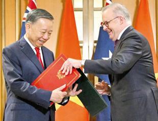 Australia and Vietnam boost military ties in nod to China
