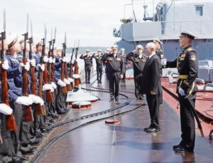 Putin threatens seizures of European ships