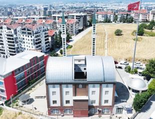 Bursa mosque features a remote control dome