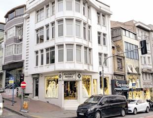 Facade overhaul revamps city’s historic peninsula