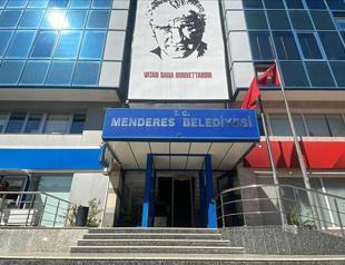 AKP takes İzmir district after opposition split