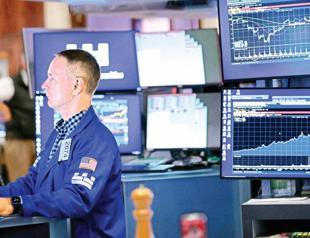 Government borrowing costs hit multidecade highs