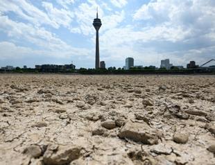 As Europes rivers recede, shippers scramble to limit damage