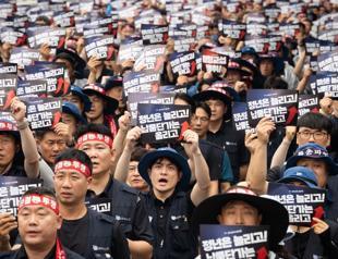 Hyundai reaches tentative deal with workers after strikes