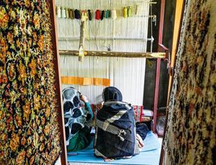 Once a top export, prized Kashmir carpets fade