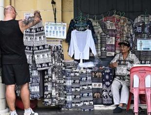 Thailand warns problematic tourists could face deportation