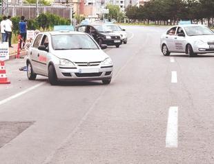 New driving exams to swap fixed routes for real traffic