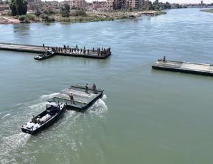 Turkish, Syrian armies complete floating bridge over Euphrates River