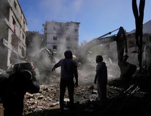 Israel strikes southern Lebanon despite ceasefire