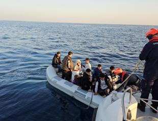 Irregular migration incidents at sea nearly halve in Türkiye