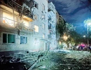 Mass Russian barrage kills 12 in Kiev