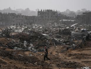 4 Palestinians killed in fresh Israeli attacks in Gaza despite ceasefire