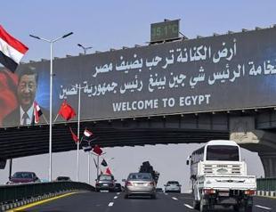 Chinas Xi visits Egypt as US sanctions threat looms over Iran links