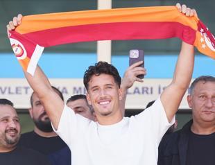 Galatasaray makes late additions to squad