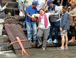 Funerals in Nepal for missing, a week after deadly floods