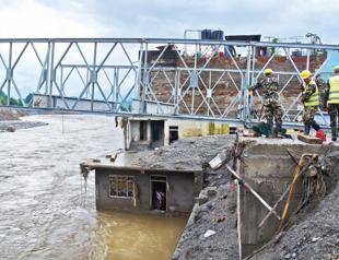 Nepali rescuers buoyed by miracle finds